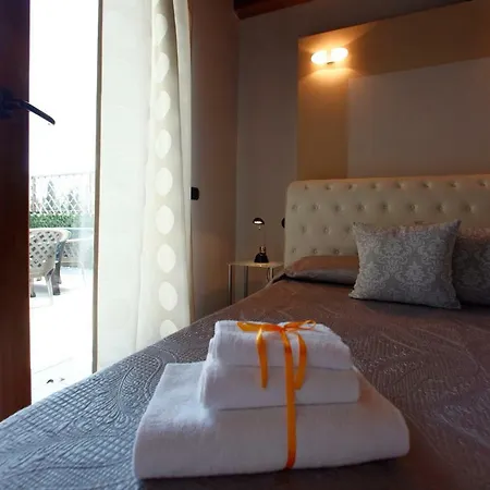 Sul Garda Konukevi *